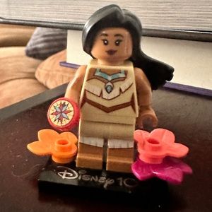 LEGO Disney 100 CMF Pocahontas